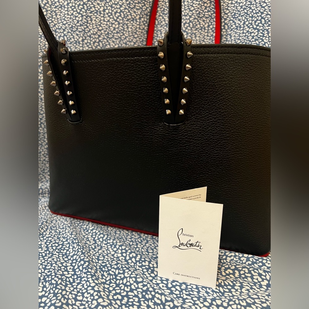 Christian Louboutin
Cabata East-West Leather Tote Bag